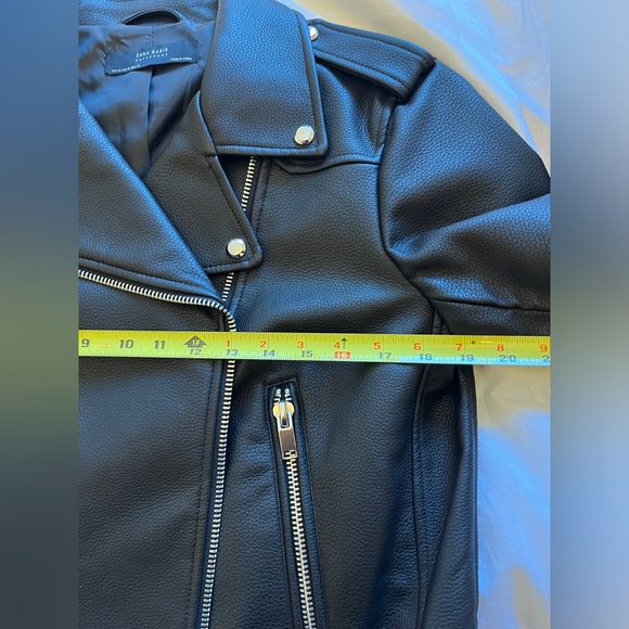 ZARA Moto Jacket Leather Faux Size XL Black Silver Zippers WOW - Picture 4 of 14